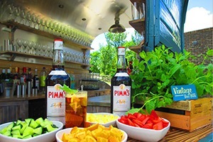 Horsebox-Wedding-Event-Bar-Hire-Trailer-Sussex