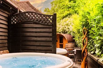 Quob Retreat Carousel_0011_Quob Park Rose Spa Rear May '24