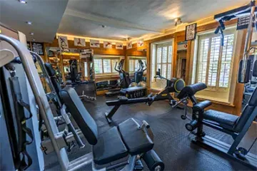 Quob Retreat Carousel_0017_Fitness Suite--2